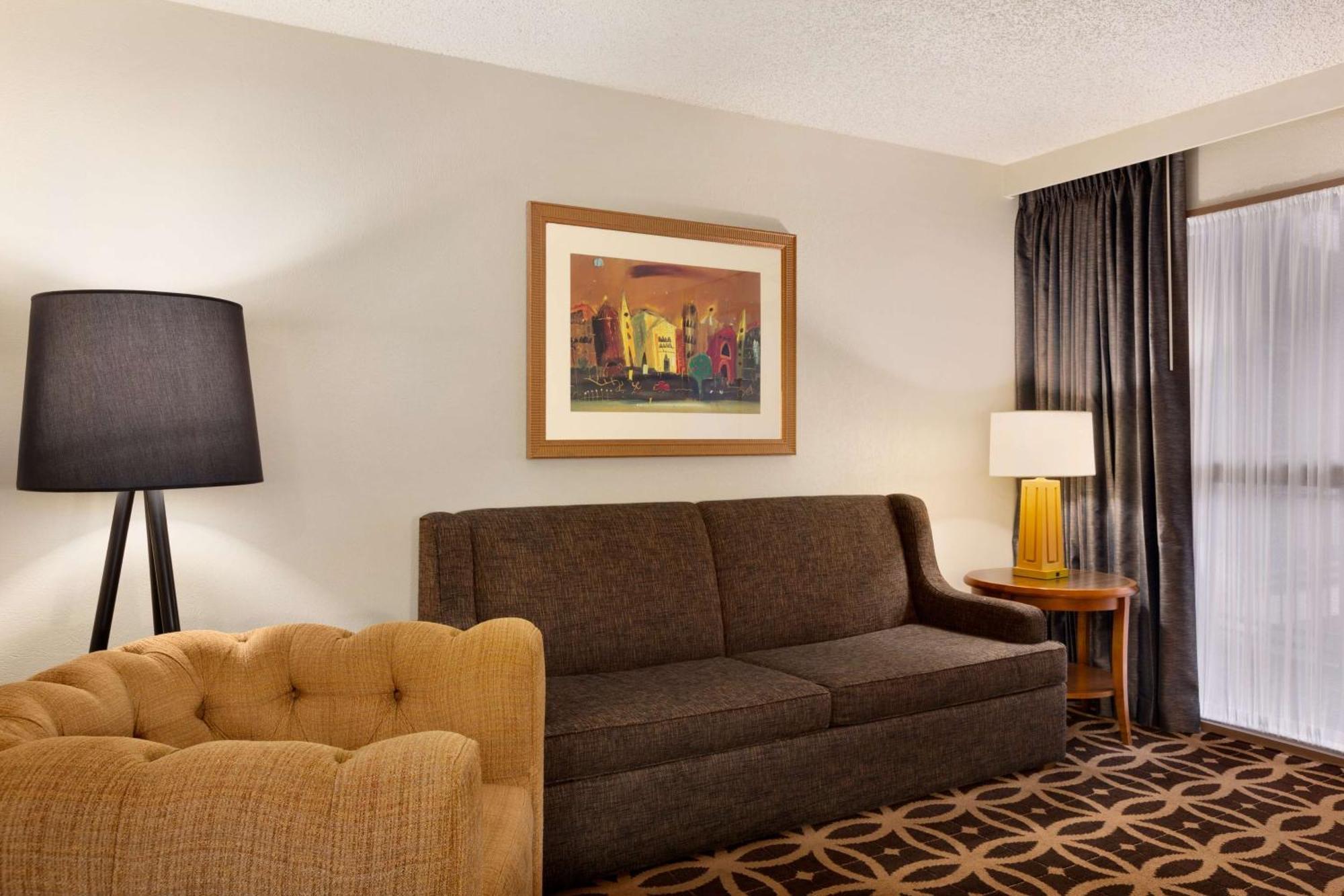 Embassy Dallas - Dfw International Airport South 3* Irving