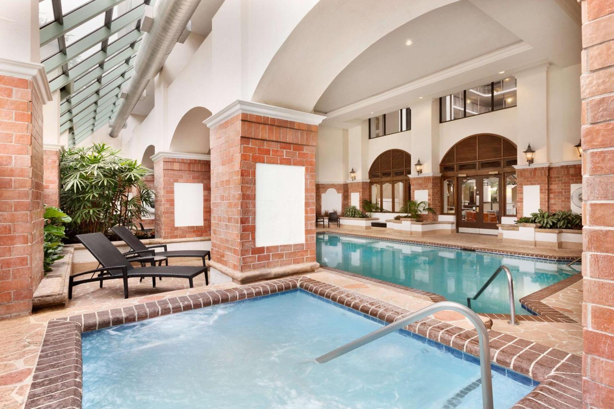 Embassy Dallas - Dfw International Airport South Hotel 3*