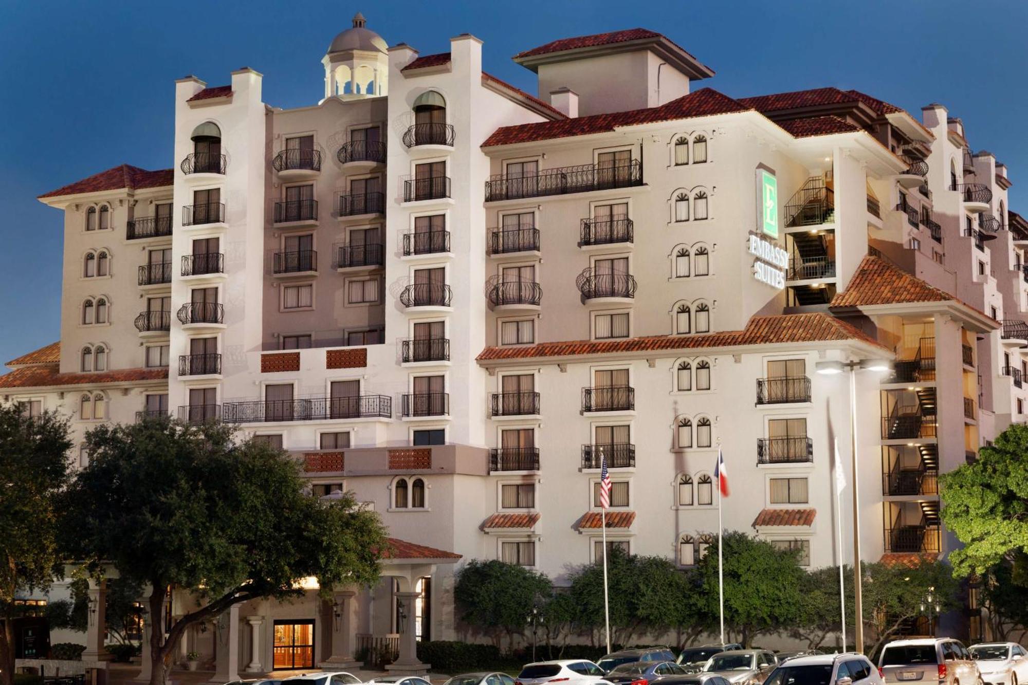 Hotel Embassy Dallas - Dfw International Airport South 3*