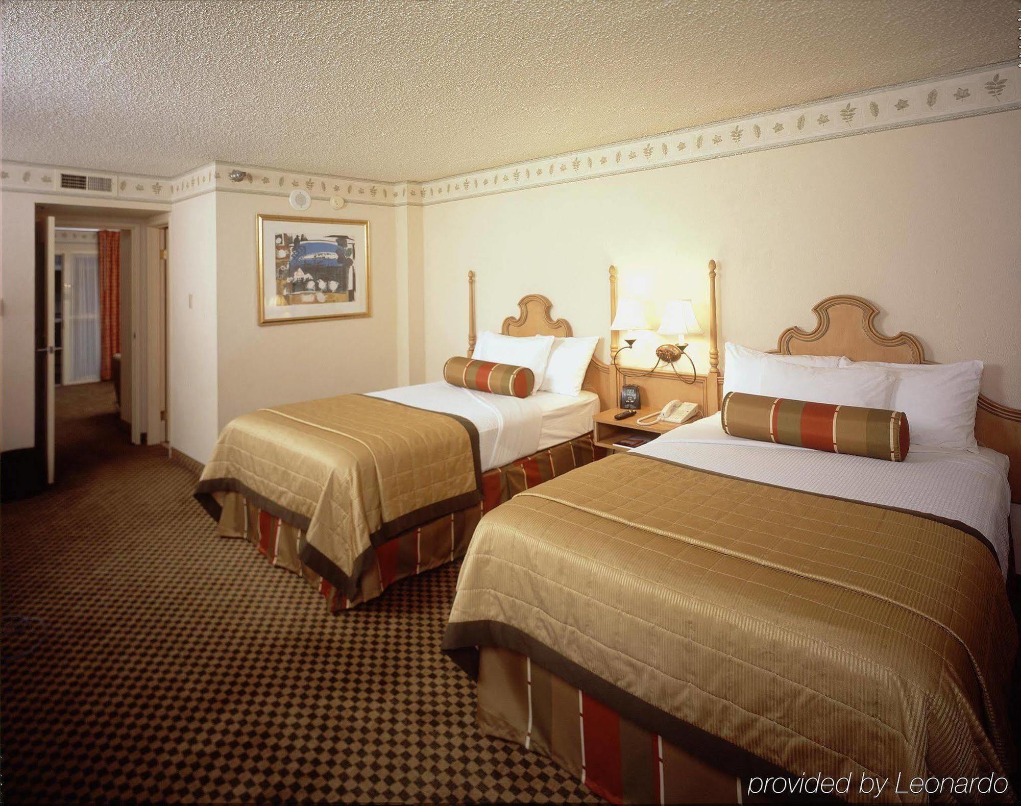 Hotel Embassy Dallas - Dfw International Airport South 3*